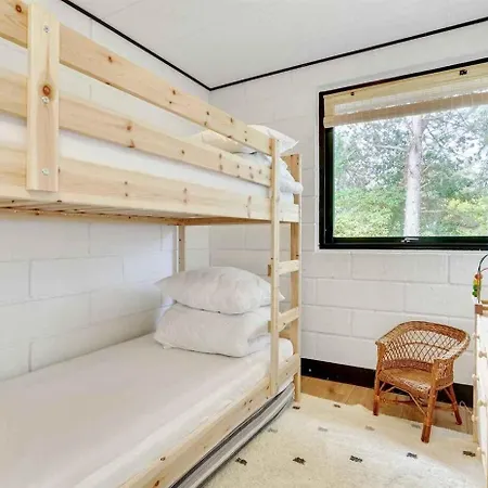 Summer House In An Idyllic Coastal Area Сasa de vacaciones *