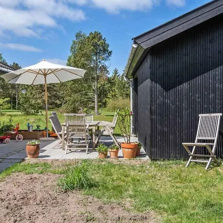 Summer House In An Idyllic Coastal Area * Højby