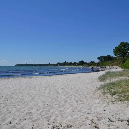 Сasa de vacaciones Summer House In An Idyllic Coastal Area