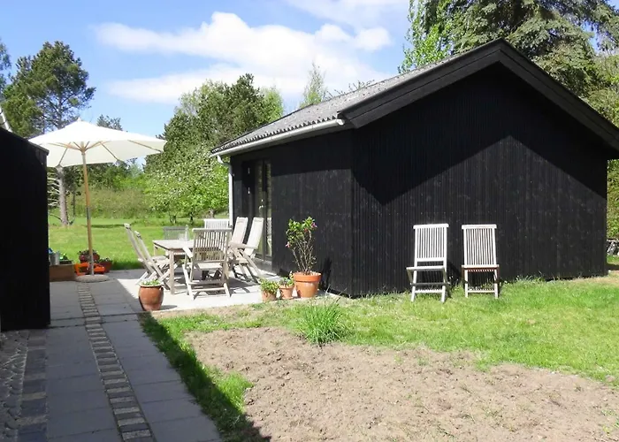 Summer House In An Idyllic Coastal Area Semesterbostad Højby